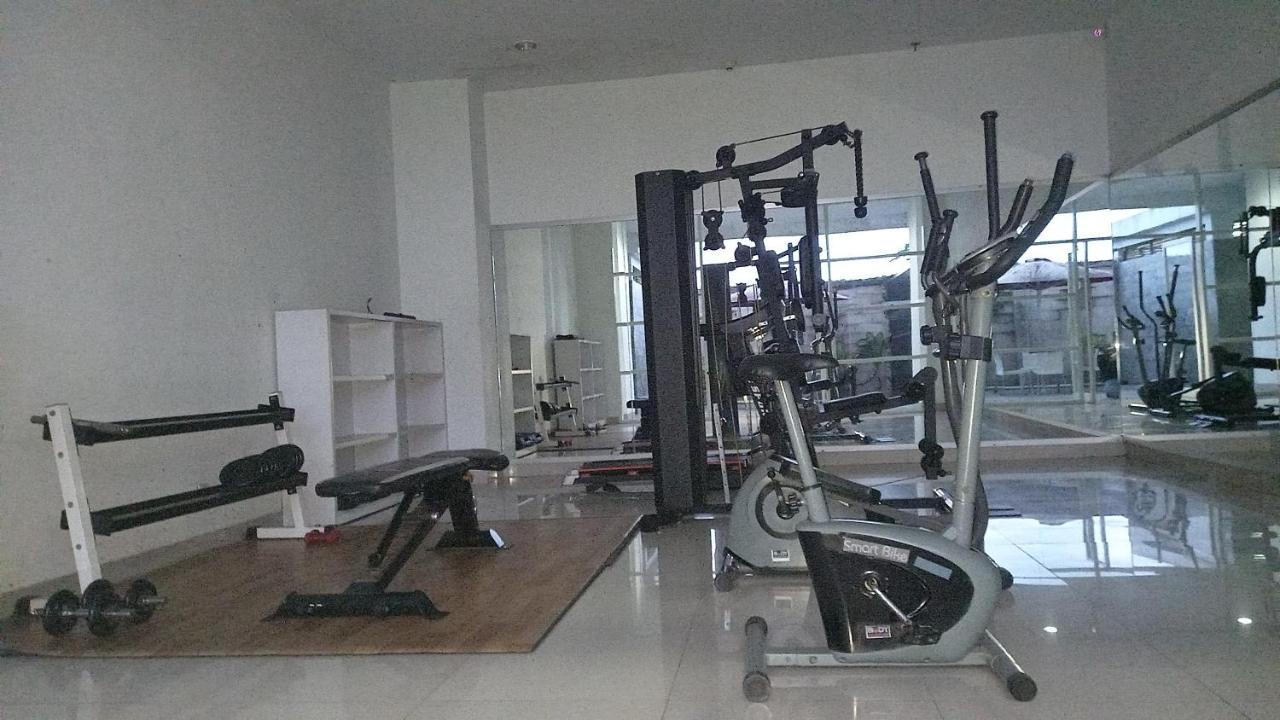 Apartemen Student Castle Джокьякарта Экстерьер фото